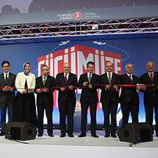 Image of Mehmet Şimşek, Nurettin Canikli and THY Executives