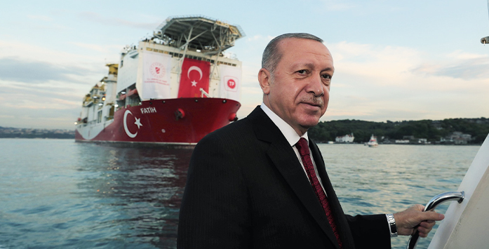 Cumhurbaşkanı Erdoğan&#39;ın Fatih Sondaj Gemisi ile Fotoğrafı
